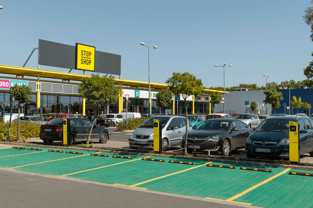 STOP SHOP bevásárlópark töltők